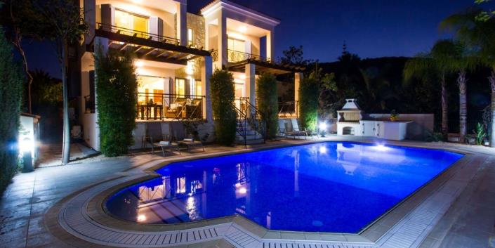 Image No.5-Villa / Détaché de 5 chambres à vendre à Lachi