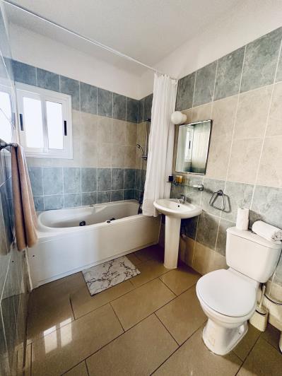 Image No.17-Appartement de 2 chambres à vendre à Tombs of the Kings