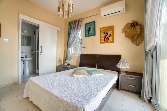 Image No.4-Villa / Détaché de 4 chambres à vendre à Peyia