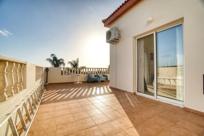 Image No.7-Villa / Détaché de 4 chambres à vendre à Peyia