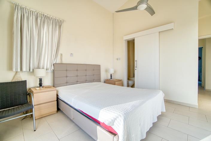 Image No.9-Villa / Détaché de 4 chambres à vendre à Peyia