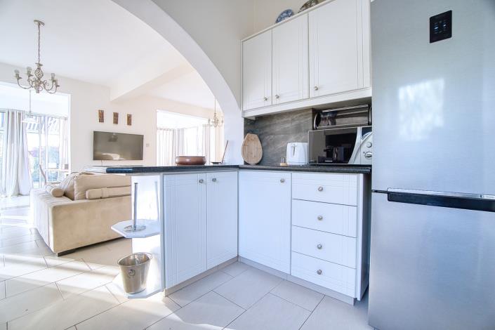 Image No.22-Villa / Détaché de 4 chambres à vendre à Peyia