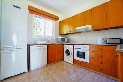 586429-town-house-for-sale-in-pegia_orig