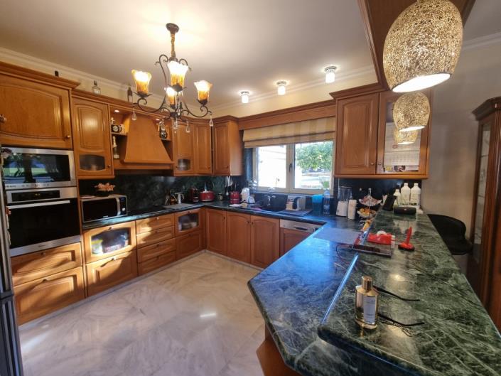 Image No.11-Villa / Détaché de 5 chambres à vendre à Konia