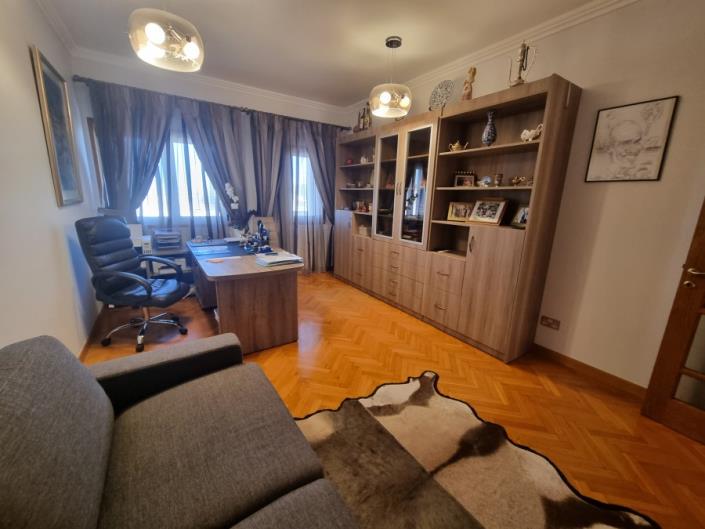 Image No.23-Villa / Détaché de 5 chambres à vendre à Konia