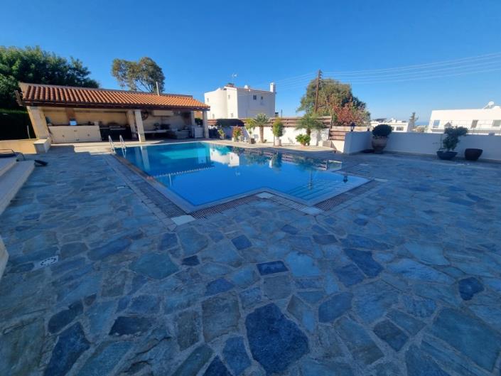 Image No.40-Villa / Détaché de 5 chambres à vendre à Konia