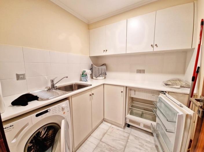 Image No.11-Villa / Détaché de 5 chambres à vendre à Neon Chorion