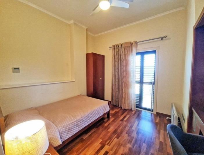 Image No.17-Villa / Détaché de 5 chambres à vendre à Neon Chorion