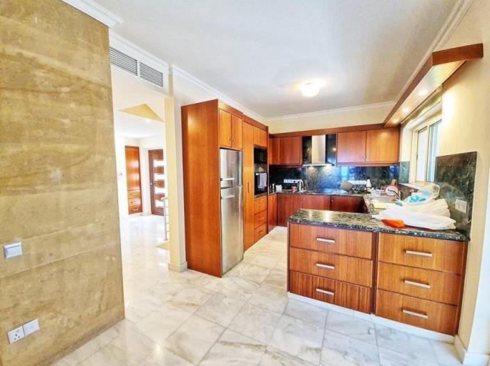 Image No.28-Villa / Détaché de 5 chambres à vendre à Neon Chorion