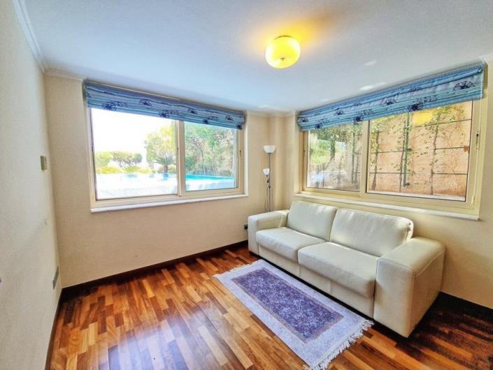 Image No.36-Villa / Détaché de 5 chambres à vendre à Neon Chorion