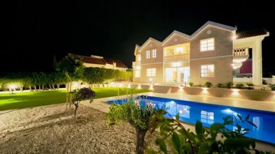 Detached Villa For Sale  in  Palodeia