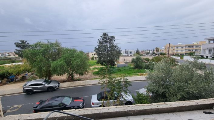 Image No.5-6 Bed Commercial for sale