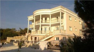 Detached Villa For Sale  in  Peyia - Coral Bay