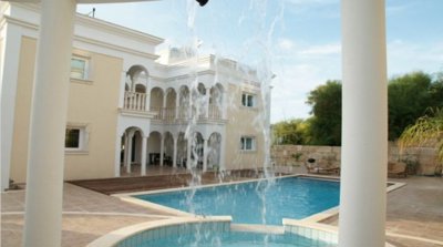 Detached Villa For Sale  in  Peyia - Coral Bay