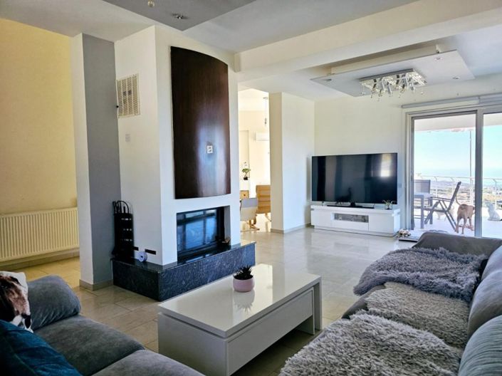 Image No.3-4 Bed Villa for sale