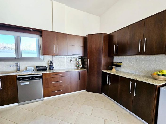 Image No.7-4 Bed Villa for sale