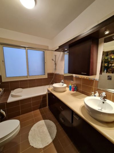 Image No.12-6 Bed Villa for sale