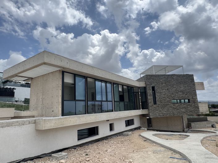 Image No.2-4 Bed Villa for sale
