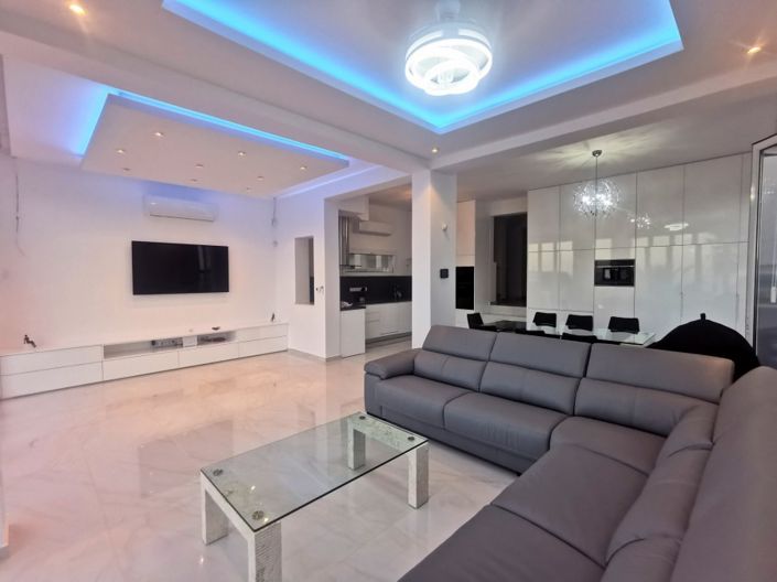 Image No.29-5 Bed Villa for sale