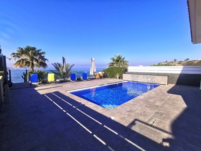 Image No.3-5 Bed Villa for sale