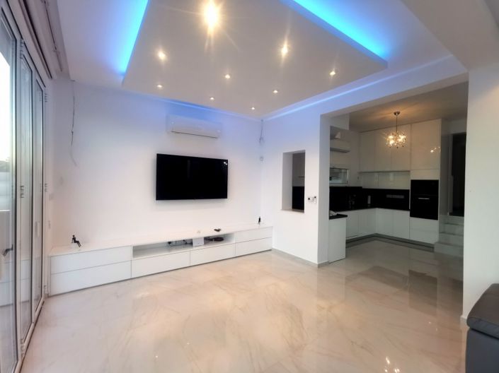 Image No.30-5 Bed Villa for sale