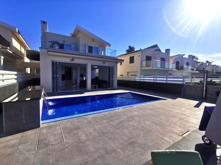 Image No.5-5 Bed Villa for sale