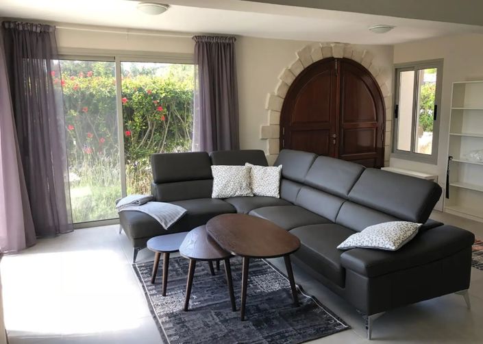 Image No.2-3 Bed Villa for sale