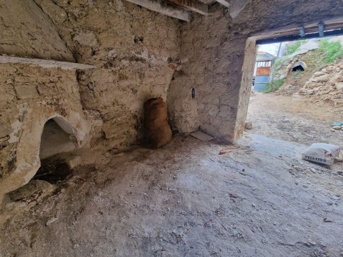 Image No.6-2 Bed Property for sale