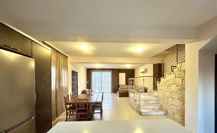 Image No.5-Villa de 3 chambres à vendre à Empa