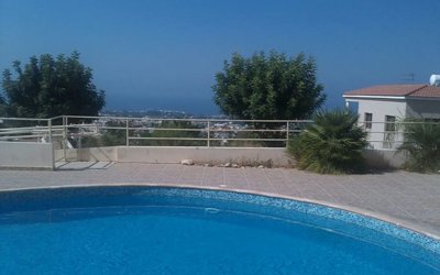 Apartment For Sale  in  Peyia