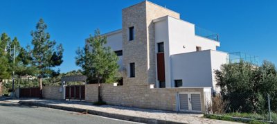 Detached Villa For Sale  in  Kouklia - Secret Valley