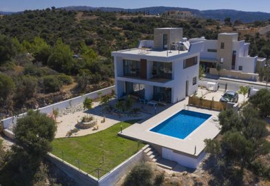 Detached Villa For Sale  in  Kouklia - Secret Valley