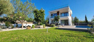 Detached Villa For Sale  in  Kouklia - Secret Valley