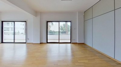 Spacious four bedroom apartment in Egkomi, Nicosia