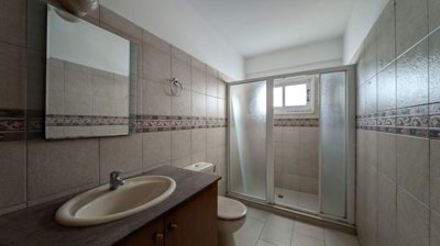 Investment Opportunity: Mixed-Use Building in Anthoupoli, Lakatamia, Nicosia