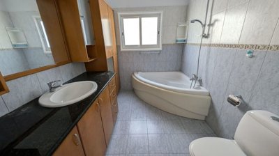 Ground-floor house in Agia Paraskevi,  Lakatameia, Nicosia
