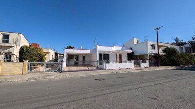 Ground-floor house in Agia Paraskevi,  Lakatameia, Nicosia