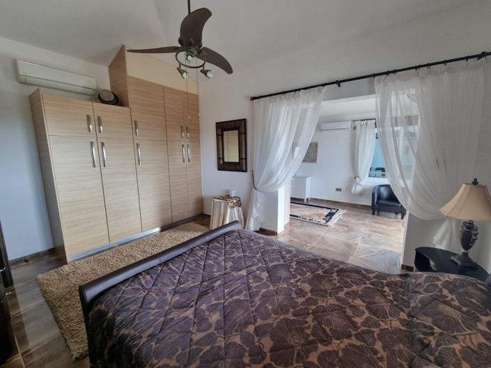 Image No.27-5 Bed Villa for sale