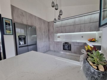 Detached Villa For Sale  in  Akoursos