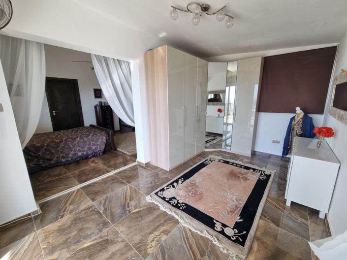 Image No.30-5 Bed Villa for sale