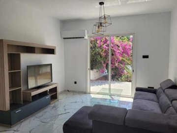 Detached Villa For Sale  in  Chlorakas