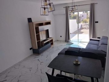 Detached Villa For Sale  in  Chlorakas