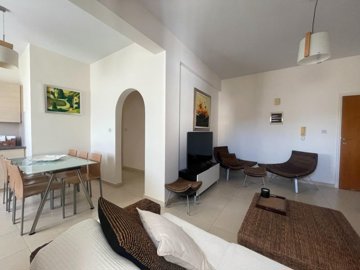 Apartment For Sale  in  Anavargos