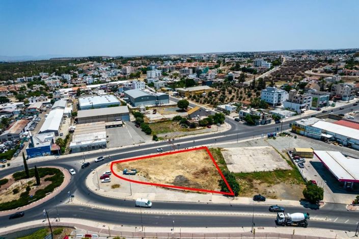 Image No.2-Terre à vendre à Latsia