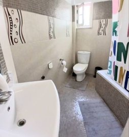 Detached Villa For Sale  in  Anavargos