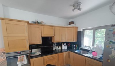 Bungalow For Sale  in  Anavargos