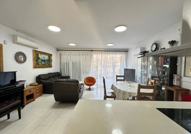 Detached Villa For Sale  in  Kato Paphos - Universal