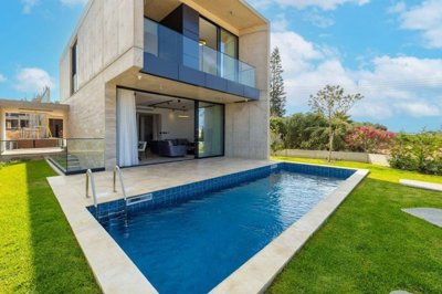 Detached Villa For Sale  in  Kissonerga