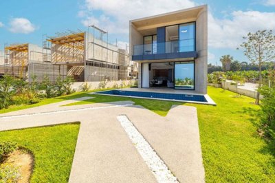 Detached Villa For Sale  in  Kissonerga