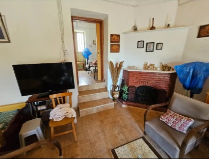 Image No.6-2 Bed Townhouse for sale